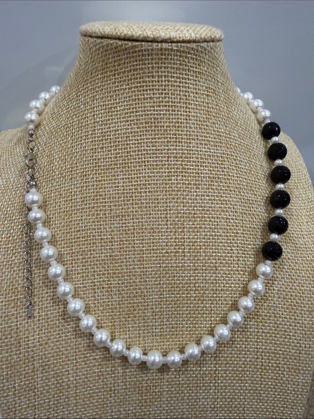 Two-Tone Pearl Necklace with Black Accent Beads
